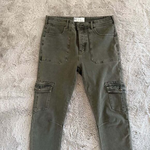 Free People Women's Green High Rise Utility Ankle Cargo Jeans Pants Size 29 - Picture 2 of 11